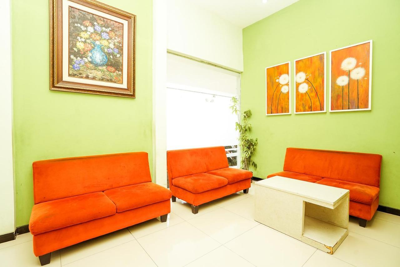 Ardhya Guesthouse Syariah By Ecommerceloka Sidoarjo Esterno foto
